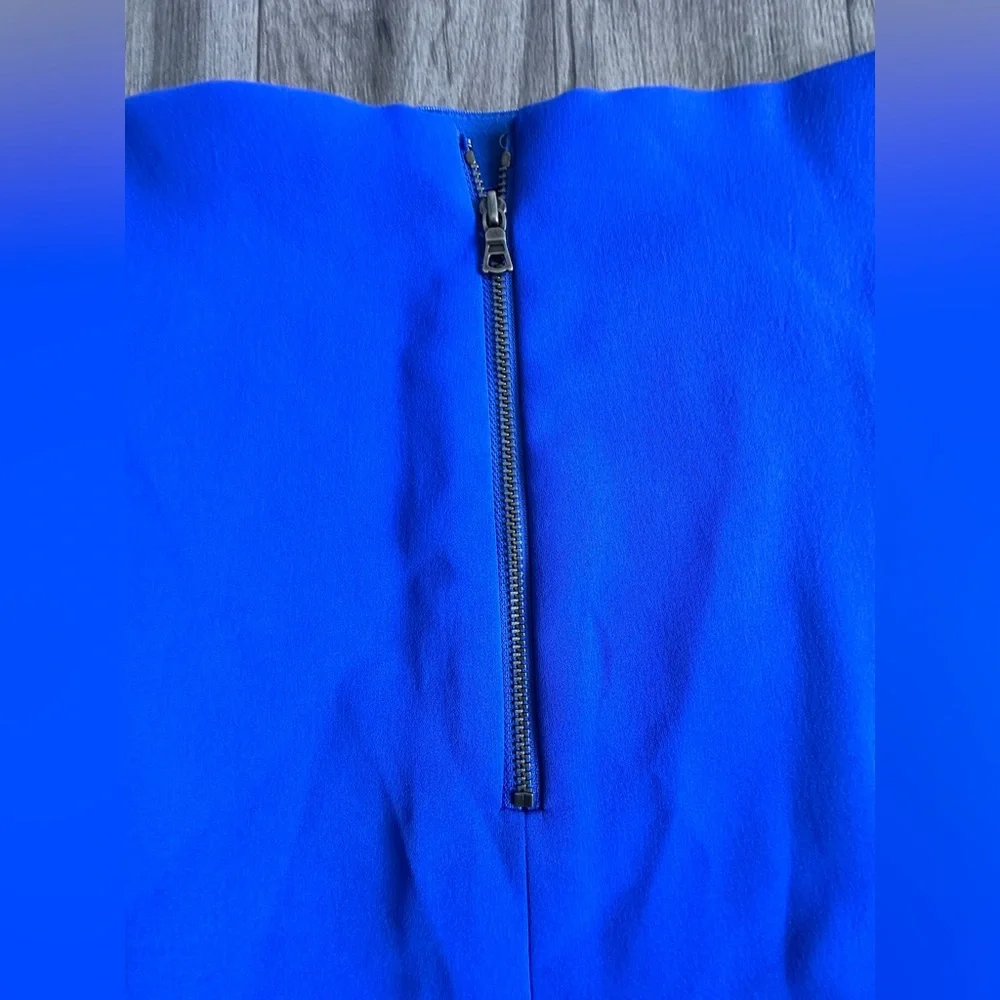 Mini Alice + Olivia Royal Blue Skirt with Asymmetrical Ruffle -‎ Size 10.